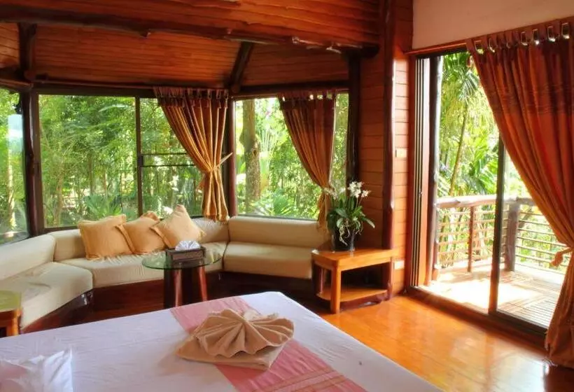 سوئیت جونیور با چشم‌انداز کوهستان, Phu Pha Nam Resort