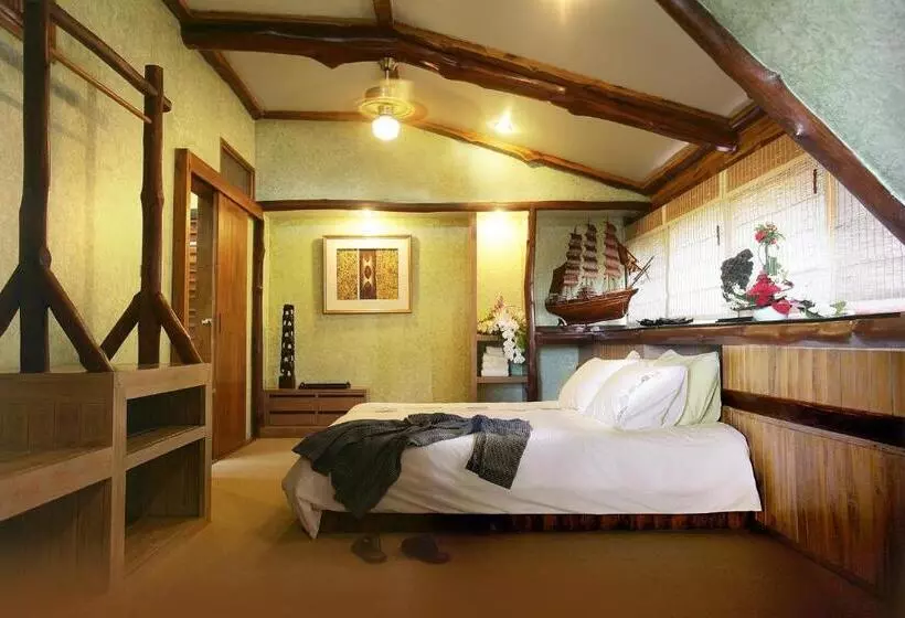 سوییت با چشم‌انداز کوه, Phu Pha Nam Resort