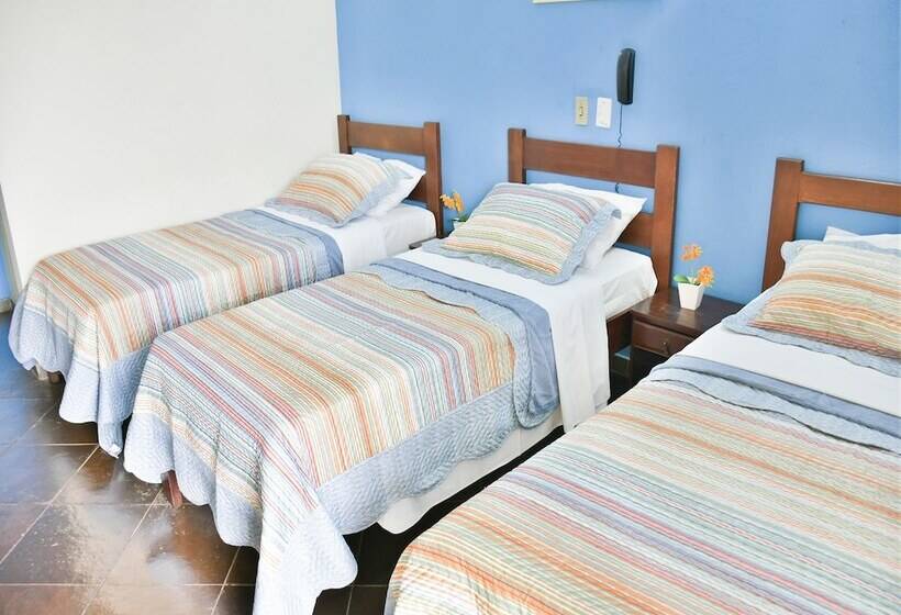 スタンダードトリプルルーム, Pousada Dona Emilia