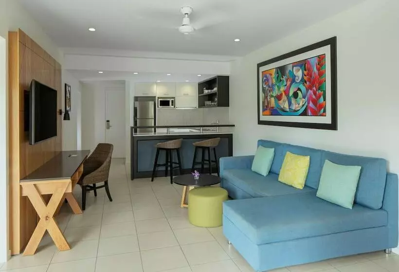 سوییت با چشمانداز باغ, Radisson Blu Resort Fiji