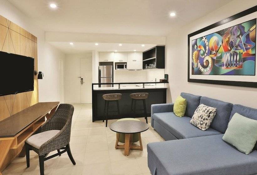 سوییت با چشمانداز باغ, Radisson Blu Resort Fiji