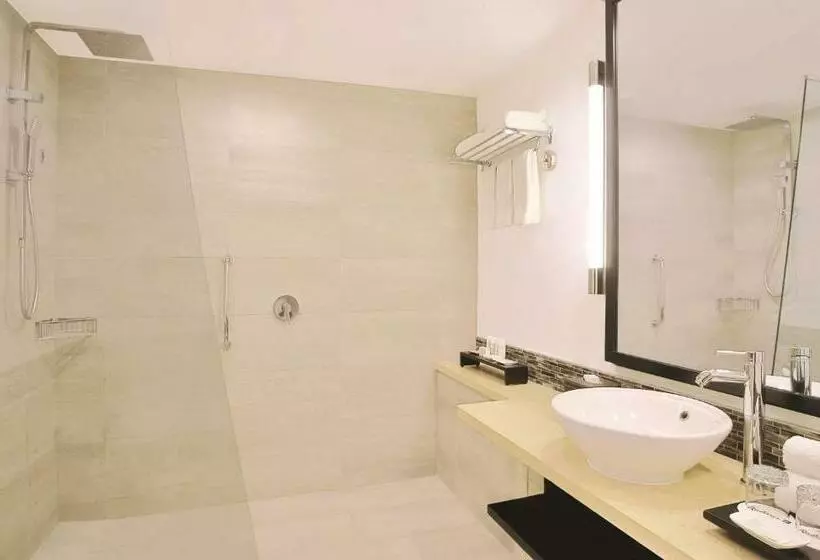 اتاق سوپریور, Radisson Blu Resort Fiji