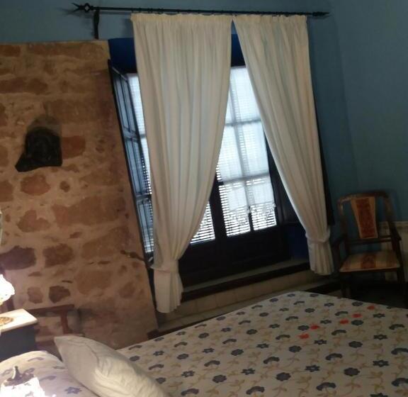 标准间, Palacio Guzmanes