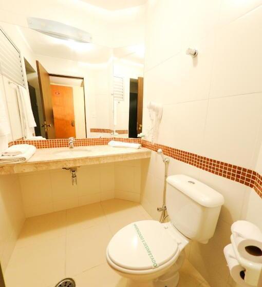 חדר סטנדרט לשלושה, San Michel Palace