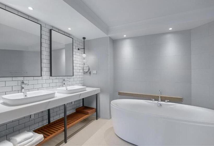 キングサイドベッドのスタンダードワンルーム, Sheraton Fiji Golf & Beach Resort