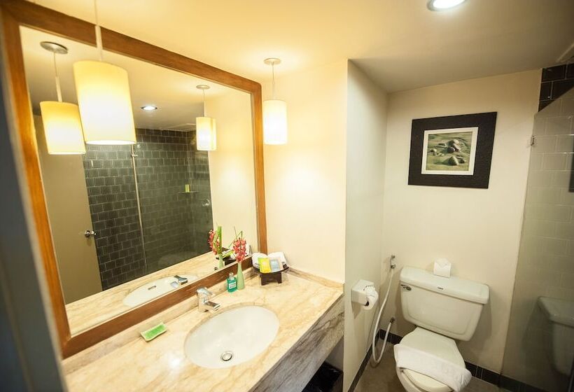 スーペリアールーム, The Seasons Pattaya   Sha Plus Certified