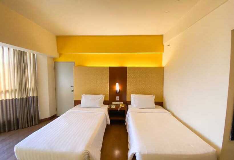 スーペリアールーム, The Seasons Pattaya   Sha Plus Certified