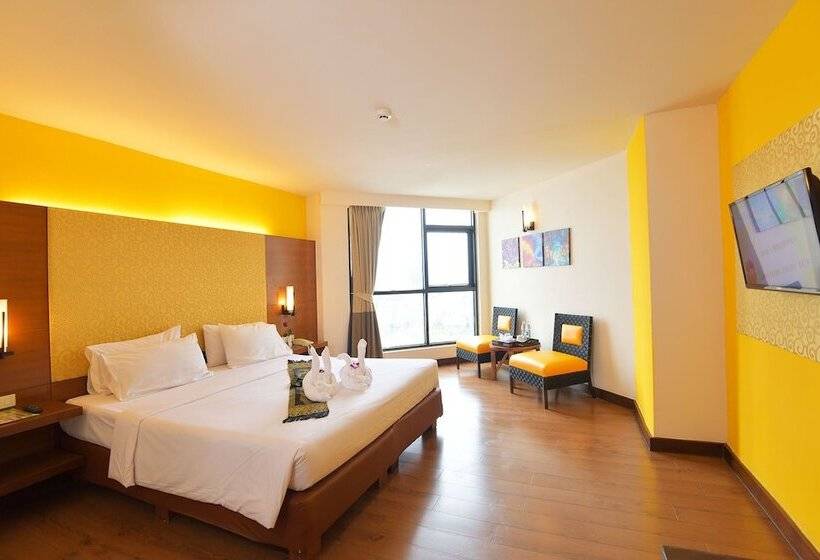 Номер Deluxe, The Seasons Pattaya   Sha Plus Certified