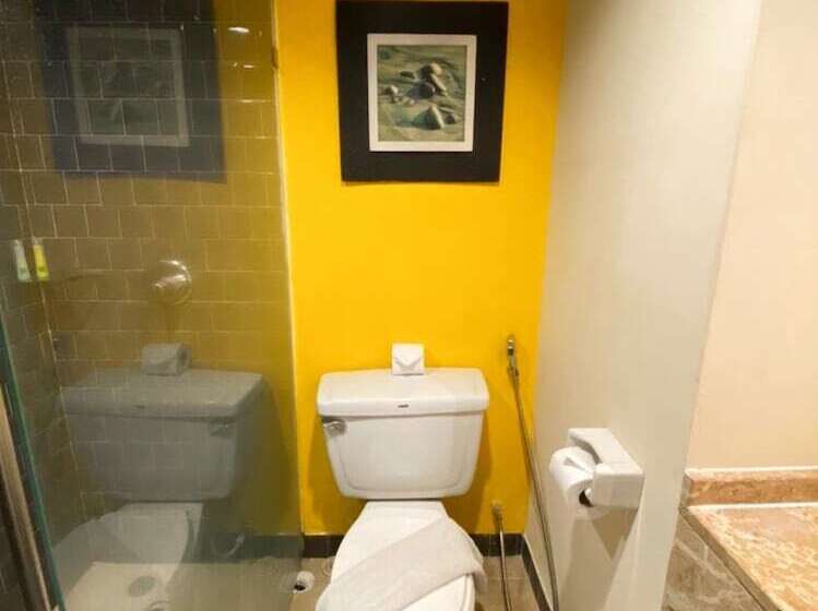 スーペリアールーム, The Seasons Pattaya   Sha Plus Certified