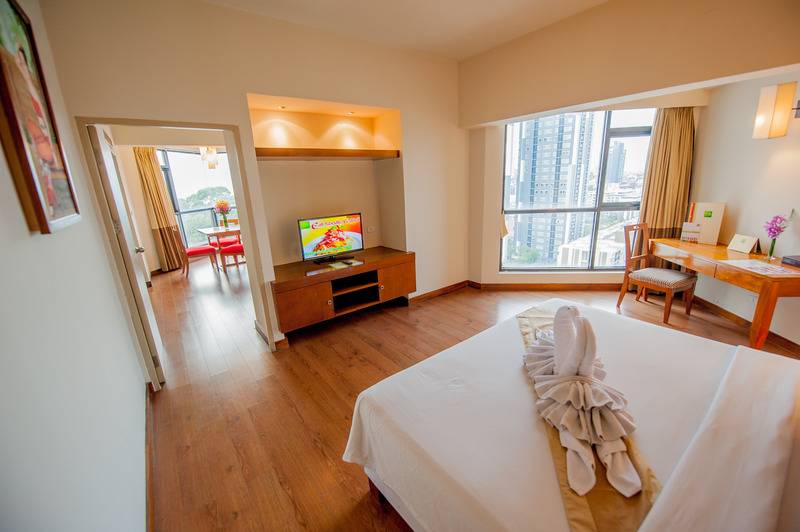 スイート, The Seasons Pattaya   Sha Plus Certified