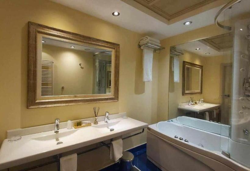 سوییت سوپریور, Tornabuoni La Petite Suite