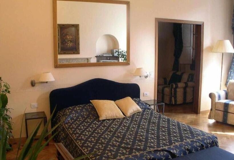 سوییت سوپریور, Tornabuoni La Petite Suite
