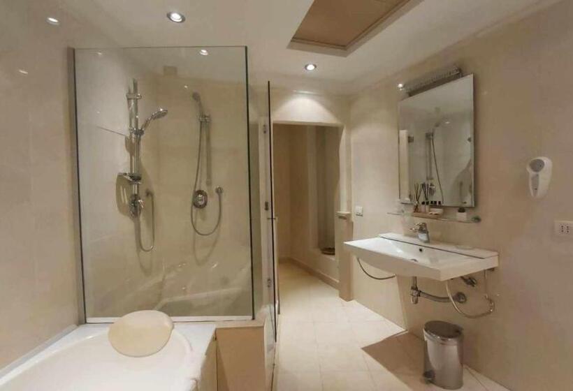 مجموعه ویستا شهر, Tornabuoni La Petite Suite