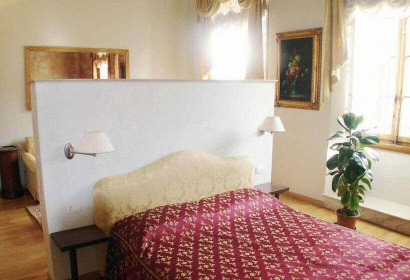 مجموعه ویستا شهر, Tornabuoni La Petite Suite