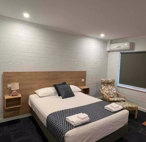Superior-huone, Katherine Motel