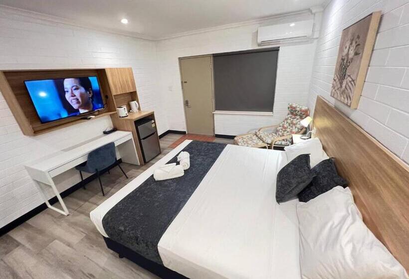 이그제큐티브 룸 킹사이즈 침대, Katherine Motel