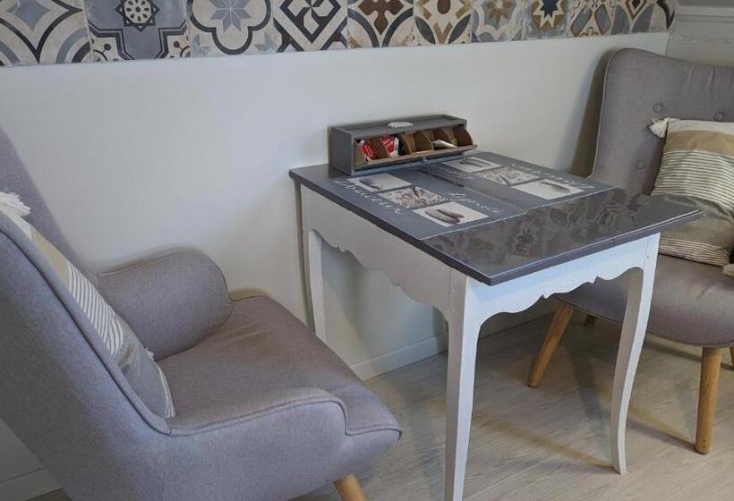 חדר סטנדרט נוף לבריכה, Au Bonheur De Cisse