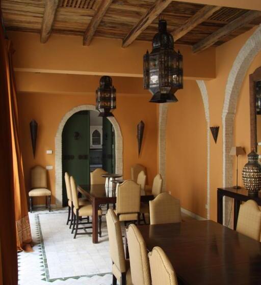 סוויטה עם מרפסת, Dar Tozeur