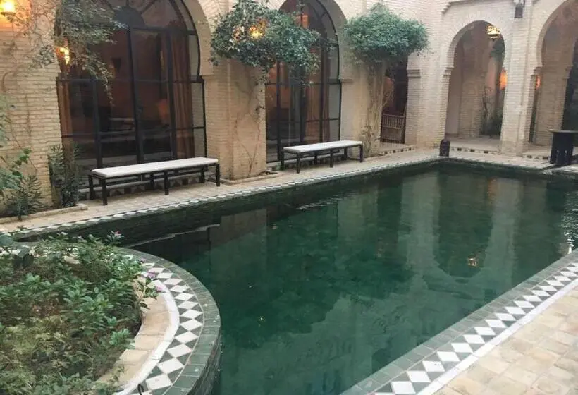 اتاق سوپریور, Dar Tozeur