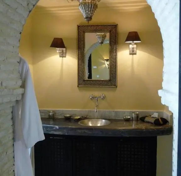 اتاق سوپریور, Dar Tozeur