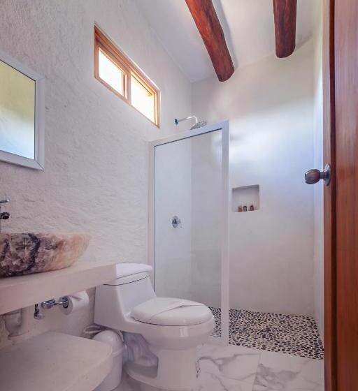 스탠다드 룸 킹사이즈 침대, The S Boutique