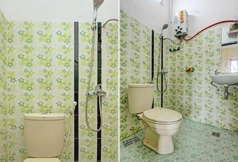 Standard Yhden Hengen Huone, Reddoorz Syariah At Penginapan Sederhana Palembang