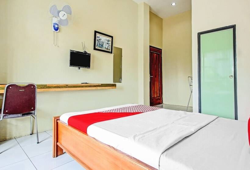 Standard Enkelrum, Reddoorz Syariah At Penginapan Sederhana Palembang