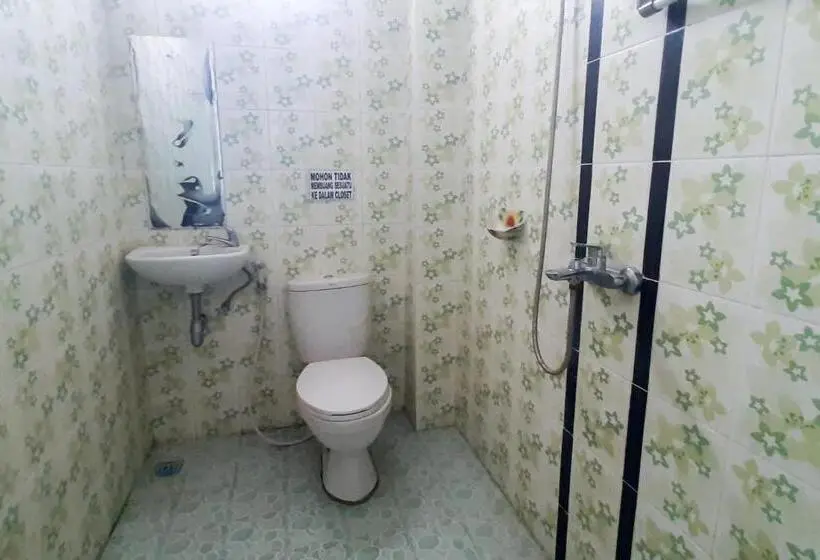 ファミリールーム, Reddoorz Syariah At Penginapan Sederhana Palembang