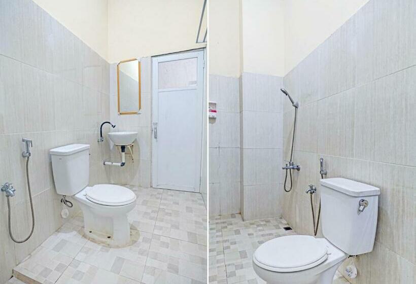 Номер Стандарт, Reddoorz Near Universitas Merdeka Malang 2