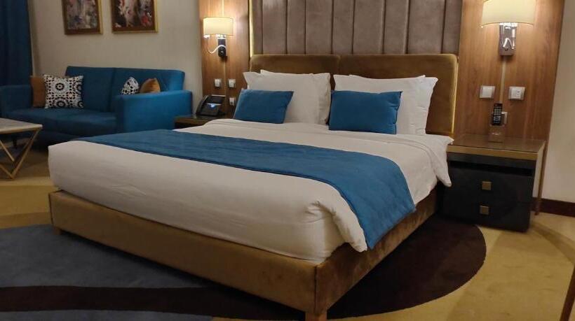 اتاق استاندارد با چشمانداز استخر, Tolip Resort El Galala Hills