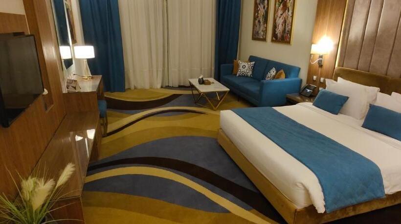 اتاق استاندارد با چشمانداز استخر, Tolip Resort El Galala Hills