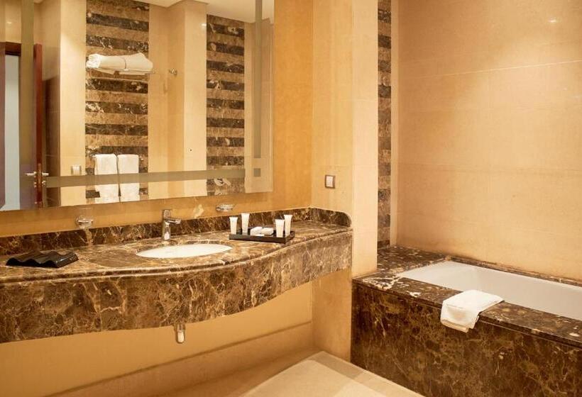اتاق سوپریور با چشم‌انداز دریا, Tolip Resort El Galala Hills
