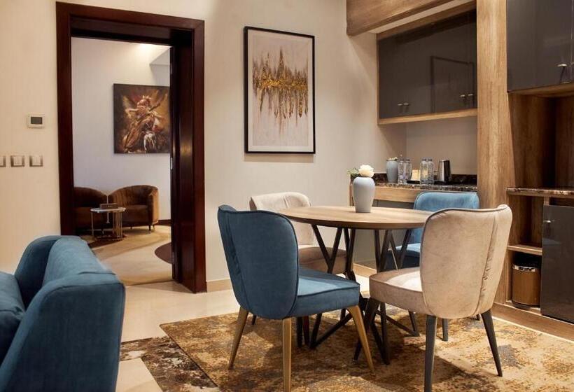 سوئیت اجرایی با چشمانداز دریا, Tolip Resort El Galala Hills