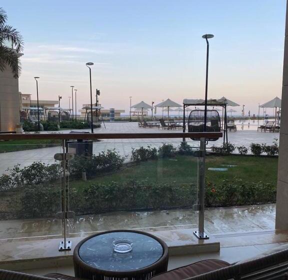 کابین, Tolip Resort El Galala Hills