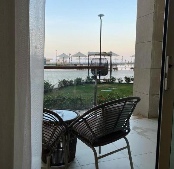 اتاق استاندارد با چشمانداز استخر, Tolip Resort El Galala Hills