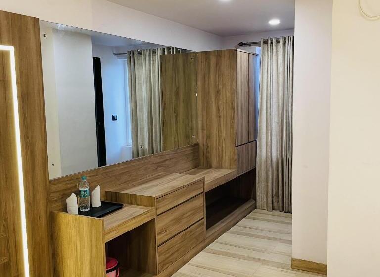 חדר סטנדרט, Vijay Shree