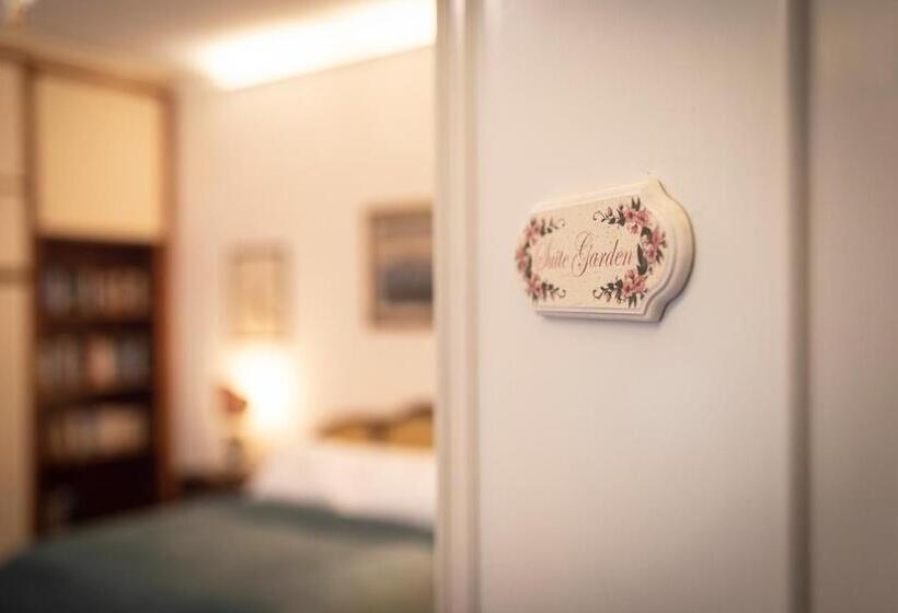 Люкс Вид на Сад, Villa Vitturi