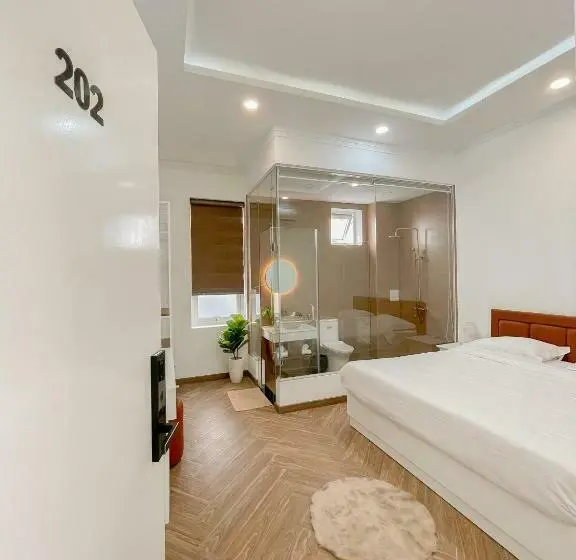 اتاق لوکس با تخت بزرگ, The Myst No47 House Buon Ma Thuot