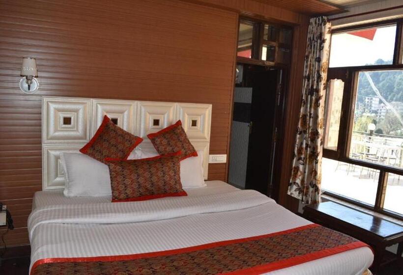 Quarto Familiar, Fontana