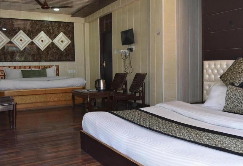 Quarto Familiar, Fontana