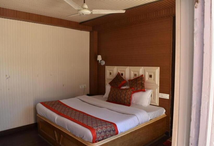 Quarto Estandar, Fontana