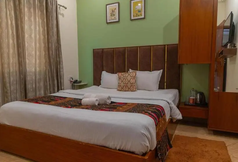 Chambre Standard, Sethi Legacy