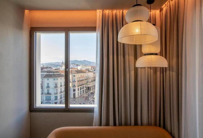 سوئیت جونیور با تراس, Only You Hotel Málaga