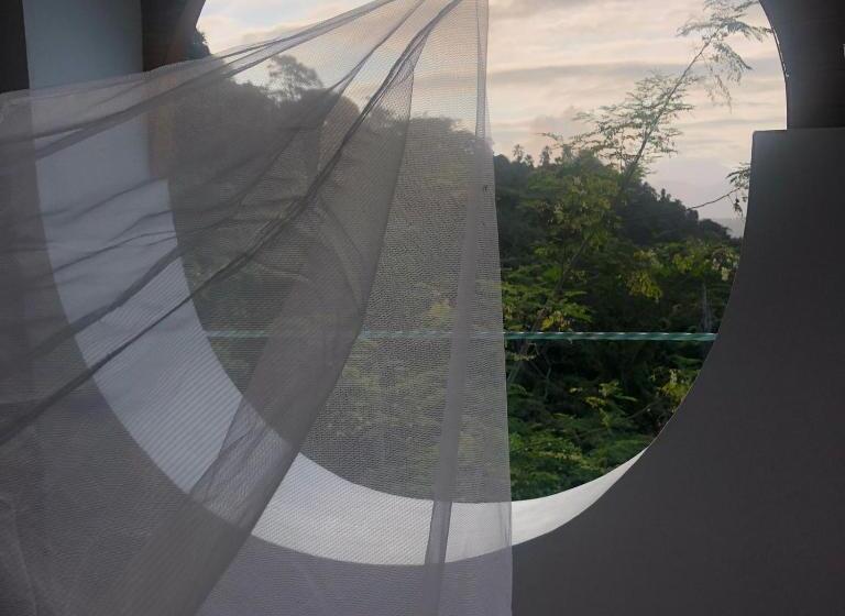 اتاق لوکس, Puerto Alto