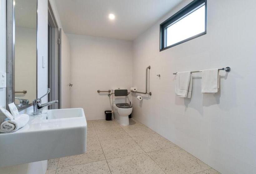 Студия Стандарт, Victoria Hotel Toodyay