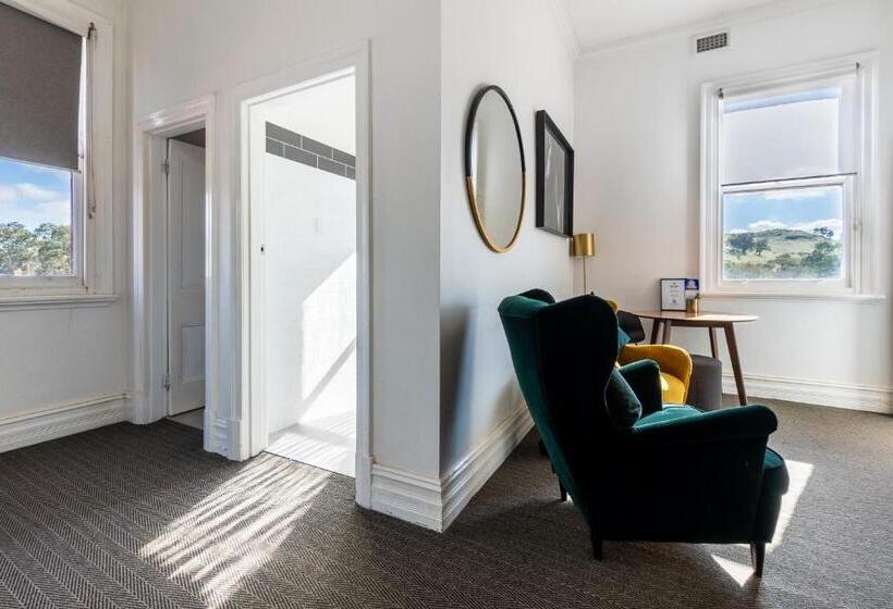 Люкс, Victoria Hotel Toodyay