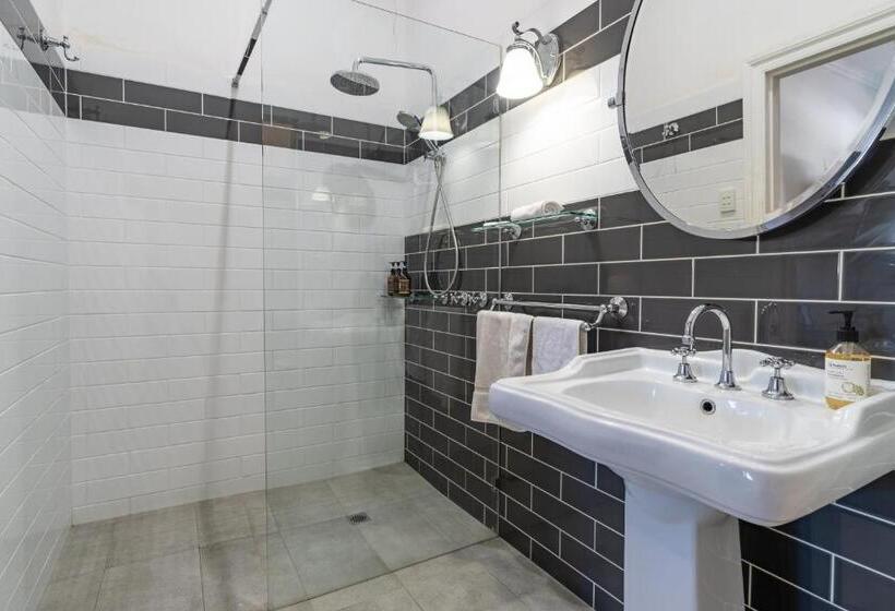 디럭스 룸 킹사이즈 침대, Victoria Hotel Toodyay