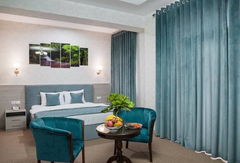 اتاق لوکس, Level