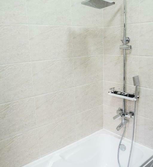 اتاق استاندارد, Level