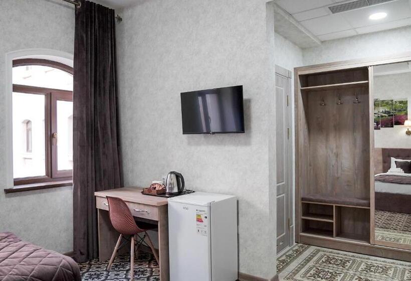 اتاق استاندارد, Level